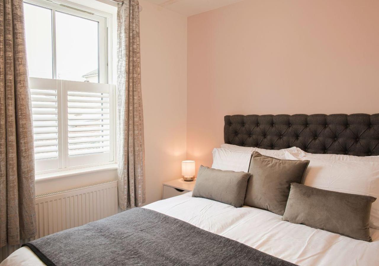 הוילה צ'לטנהם Stunning 2 Bed With Private Patio And Free Parking מראה חיצוני תמונה
