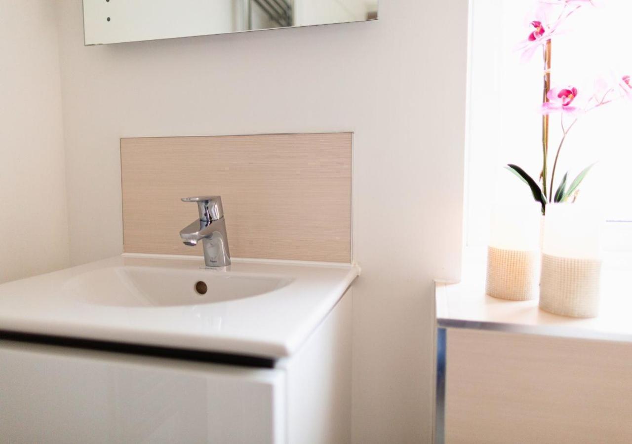 הוילה צ'לטנהם Stunning 2 Bed With Private Patio And Free Parking מראה חיצוני תמונה